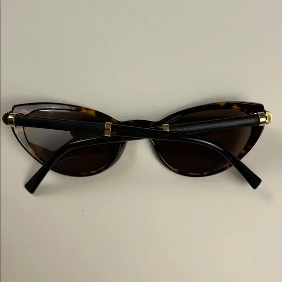 Versace Brown Tortoise Cat Eye Sunglasses With Case. 4365-Q display picture 1